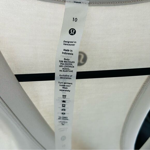 Lululemon Ease of it All V-neck dress - Picture 10 of 10